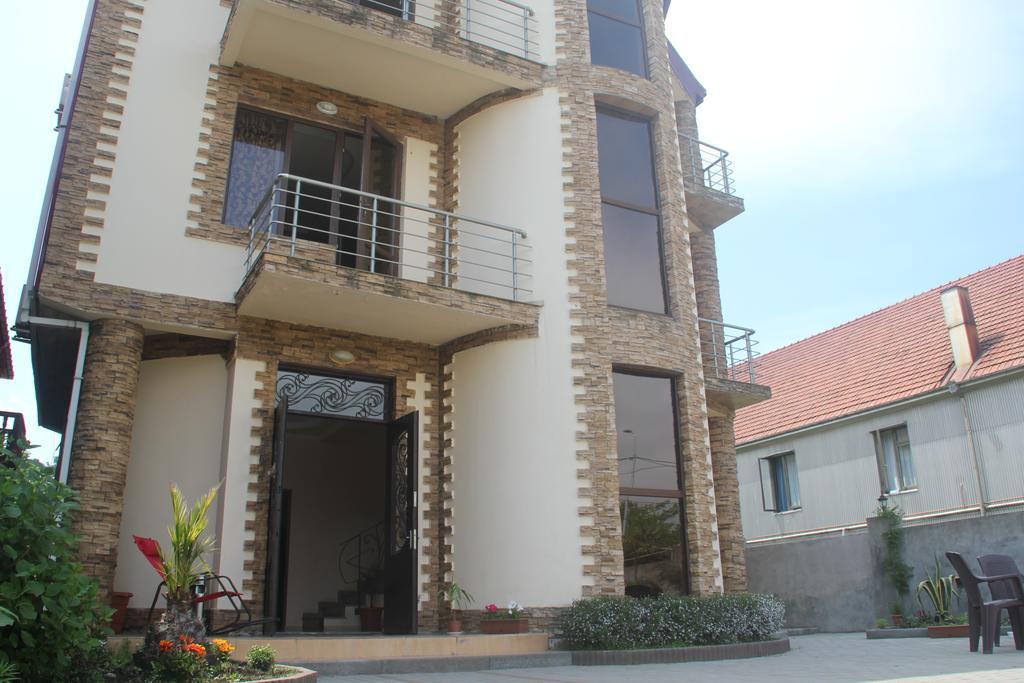 Guest House Kobuleti Εξωτερικό φωτογραφία