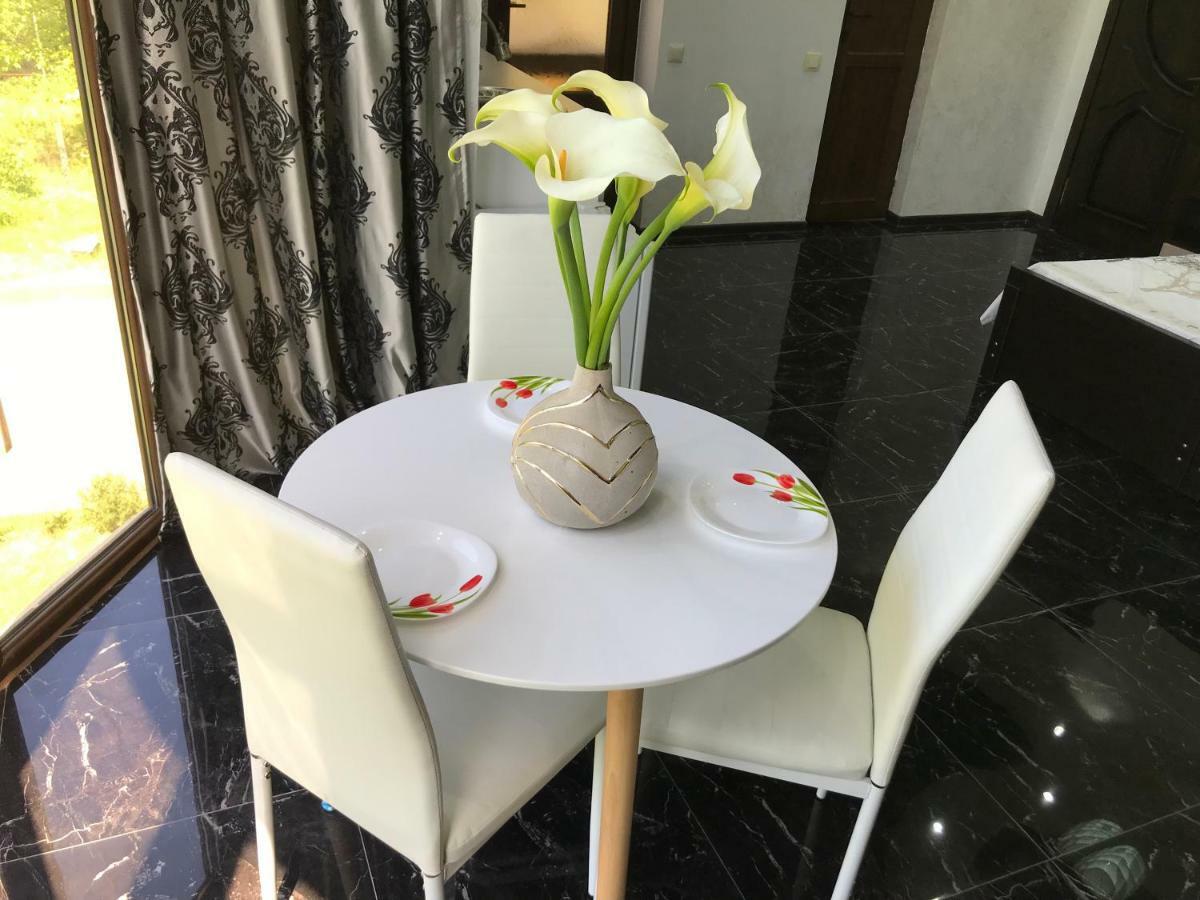 Guest House Kobuleti Εξωτερικό φωτογραφία